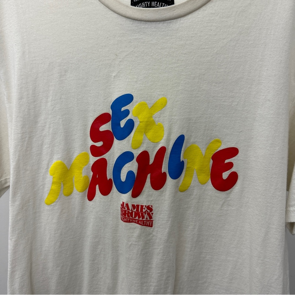 Mighty Healthy
James Brown Sex Machine size MEDIUm - Picture 2 of 4